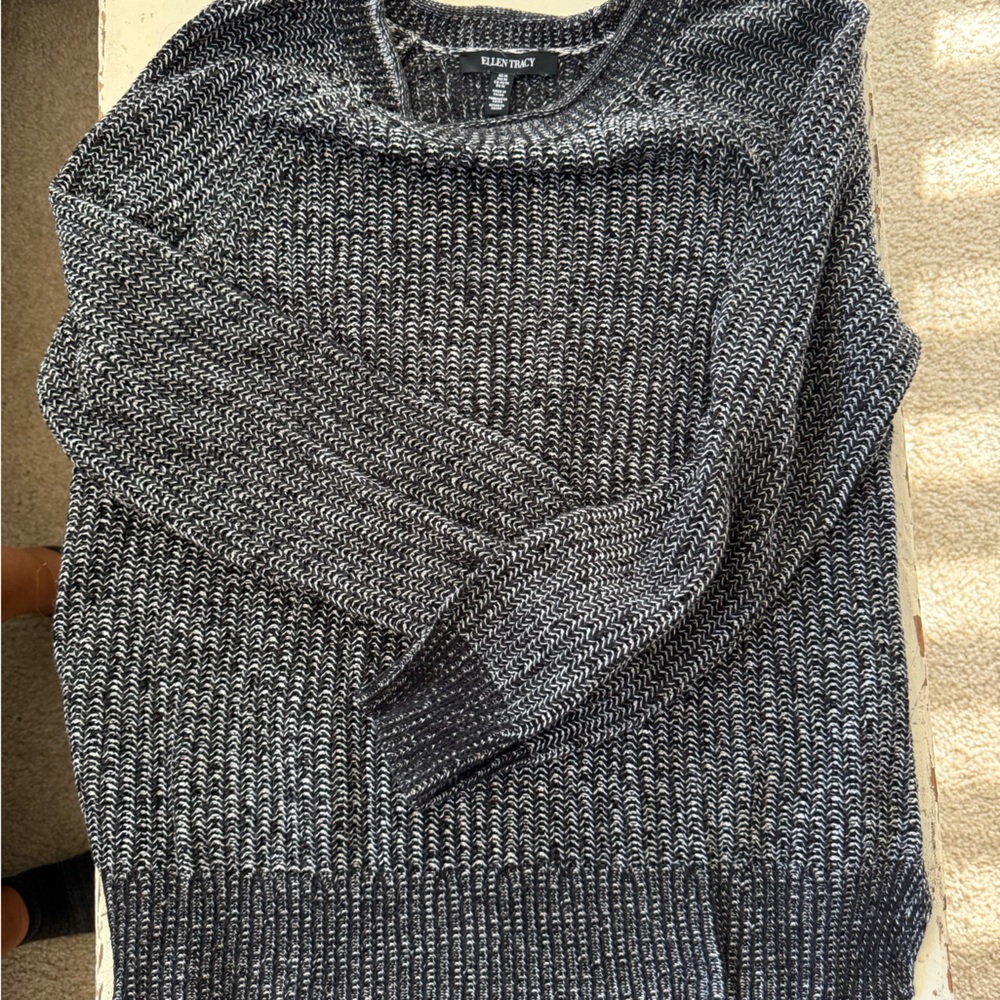 Ellen Tracy Black Crew Neck Sweater